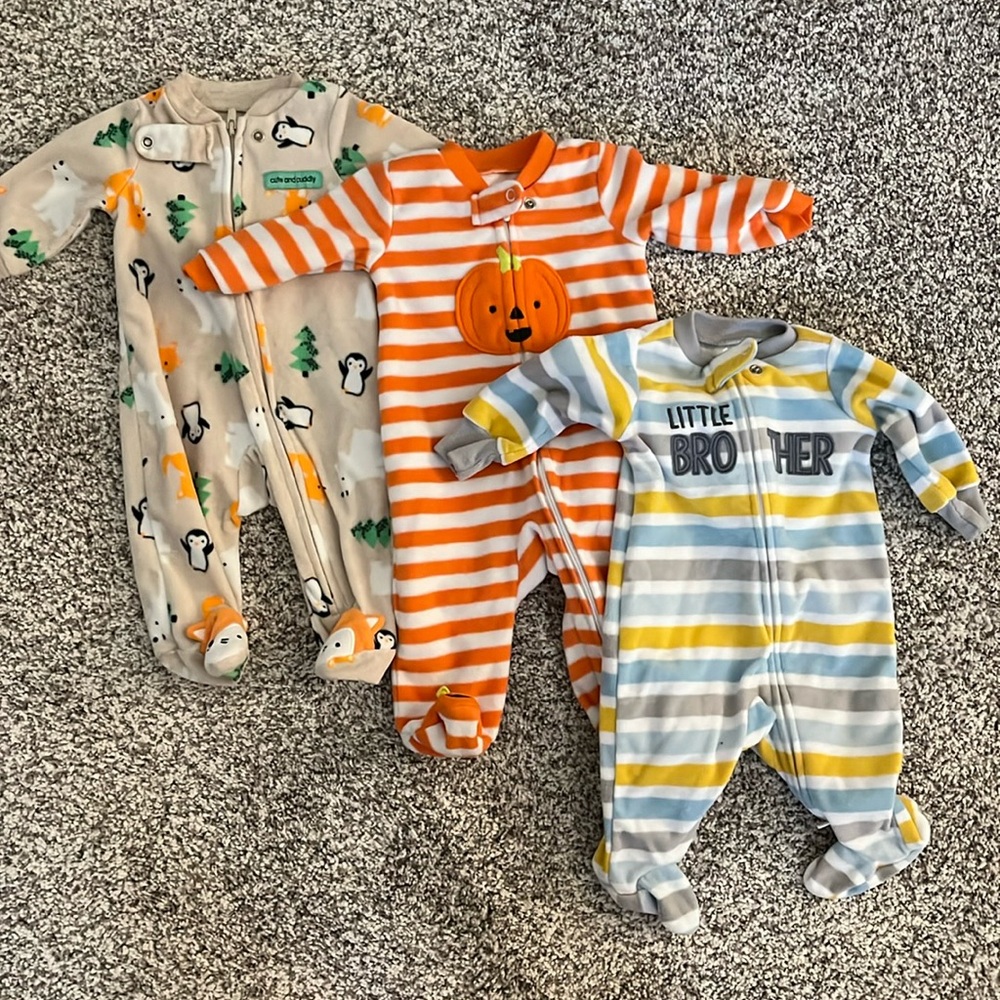 Newborn fleece sleepers. Great condition!
